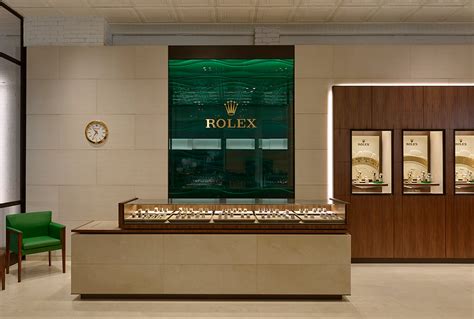 OFFICIAL ROLEX RETAILER IN ROME 